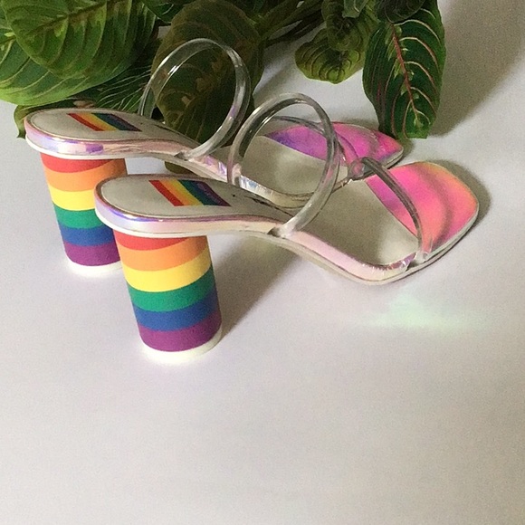 Dolce Vita Rainbow Noles Heels - Picture 10 of 15